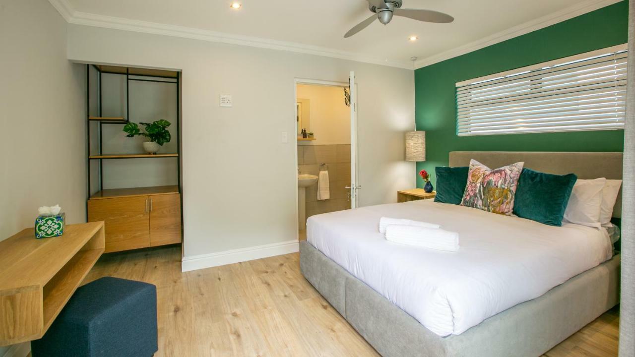 Hout & About Guest House Hout Bay Εξωτερικό φωτογραφία